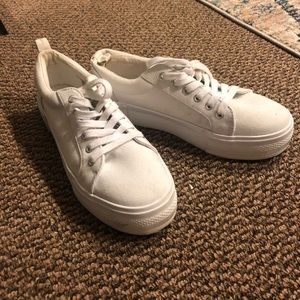 White platform tennis shoes